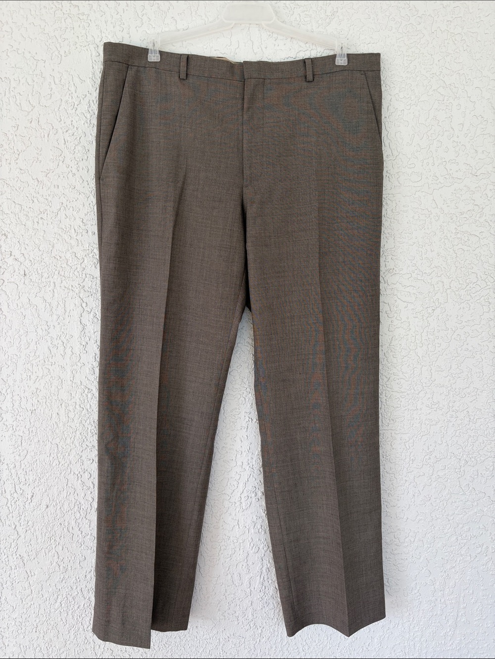 Banana Republic Men's Taupe wool Dress Pants - Sleek Tailored Style size 38/32
